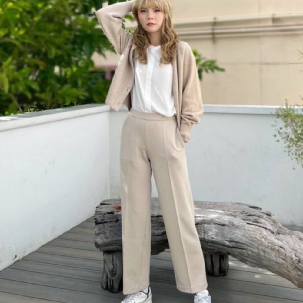 Uniqlo Stretch Double Face Straight Pants size XS